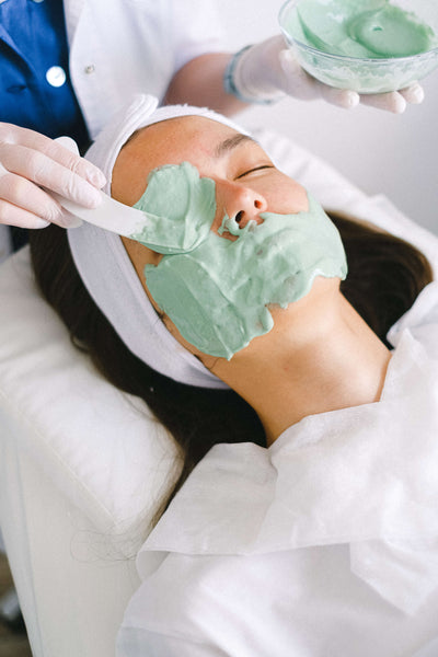 Hoe vaak moet je een facial nemen voor optimaal resultaat?